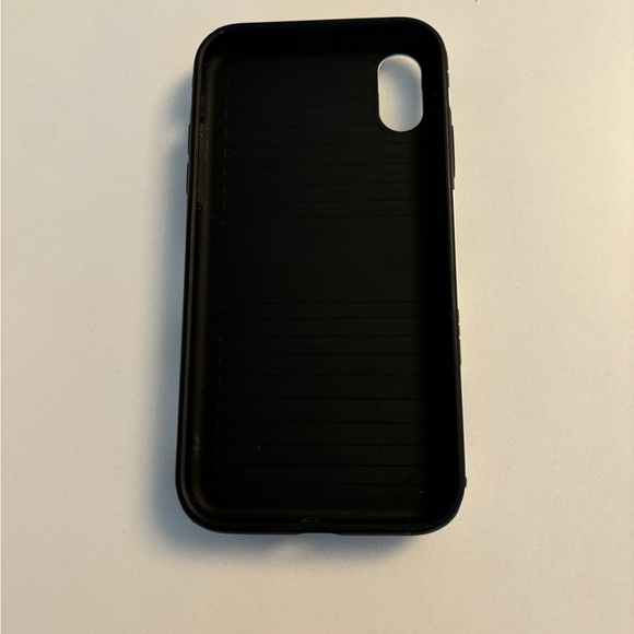 Gently loved BURGA ‘Paraiso’ IPhone XR Tough phone case and Ring/Stand. - Picture 10 of 14